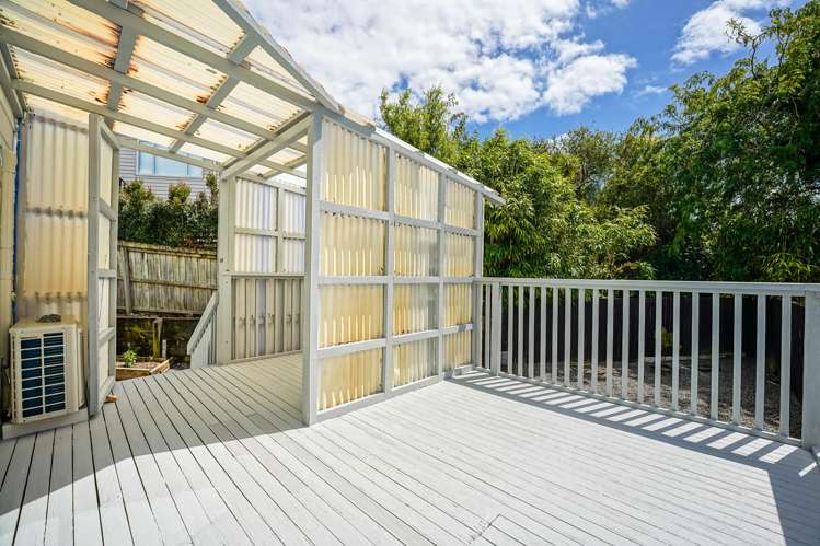 5/7 Duncan Avenue Te Atatu South_15