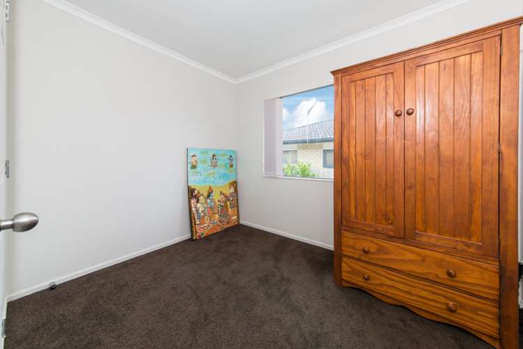 20 Gordon Stanley Drive Massey_21