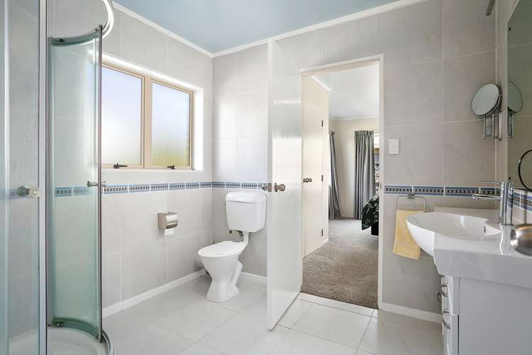 3 Hilliard Place Leamington_10