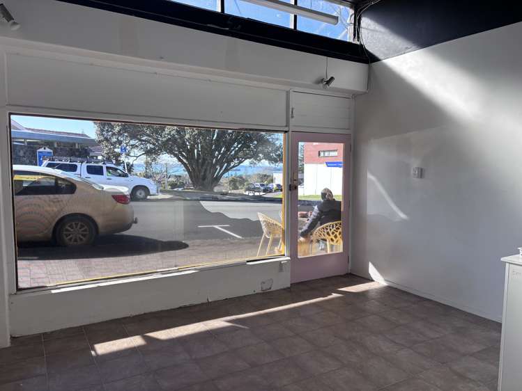 3/37 Picton Street Howick_2