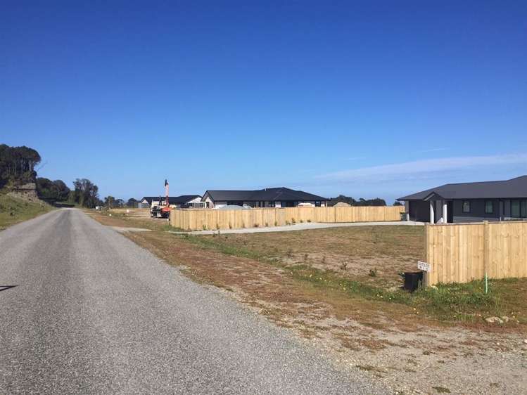 16 Takutai Terrace Ruatapu_10