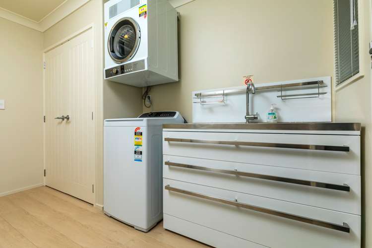 9 Northbrook Close Greenhithe_15