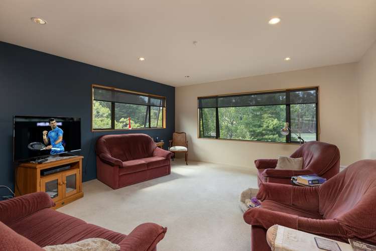 370 The Coastal Highway Redwood Valley_10