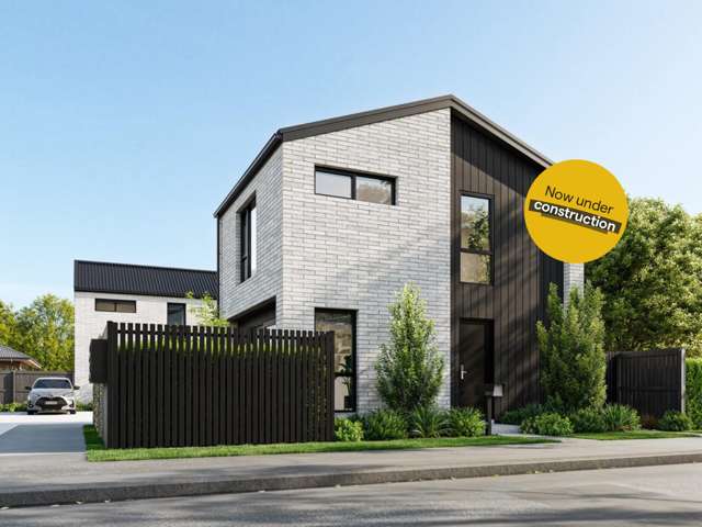 $10K Cashback* or 5 Year Rental Guarantee*