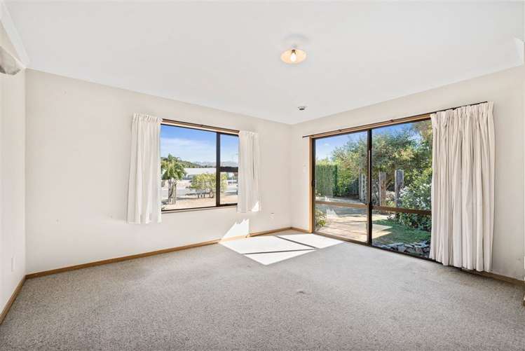 58 Lagoon Avenue Albert Town_5