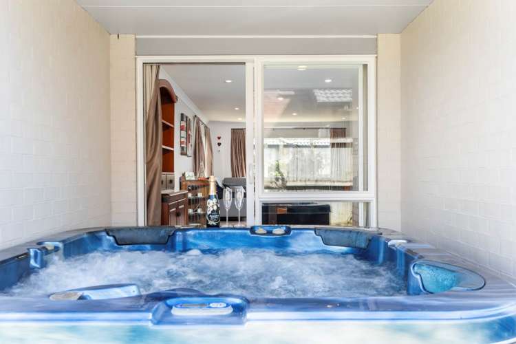 44 Hadley Wood Drive Wattle Downs_12