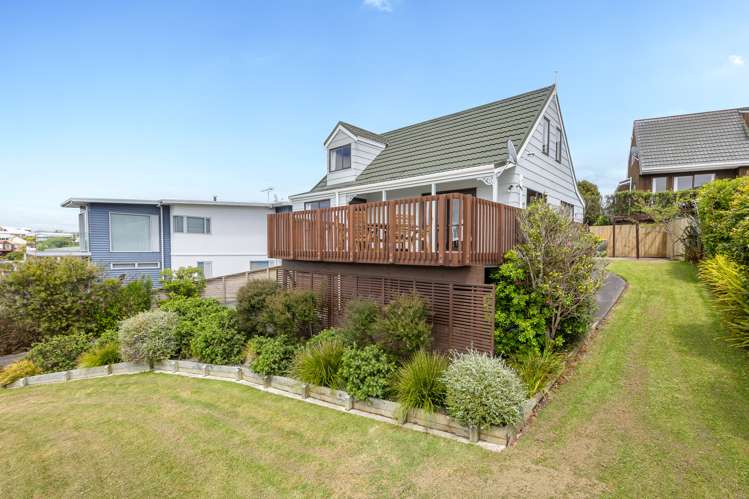 4 Aurora Avenue_0
