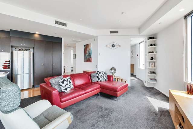 701/86 The Strand Parnell_1