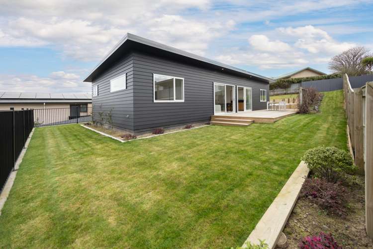 26 Heatherlea Heights Feilding_13