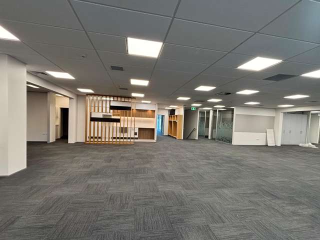 92 Russley Road Russley_1