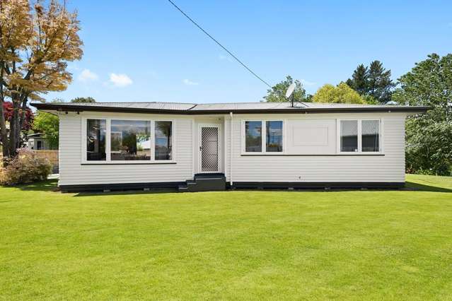 Charming 3BR Home in Silverdale!