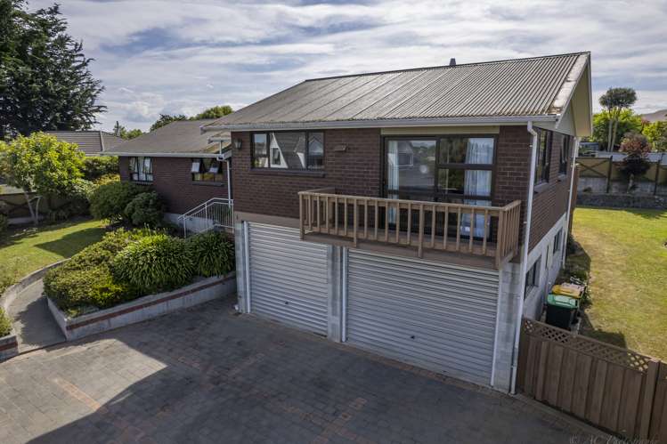 1 Lachlan Place Marchwiel_19