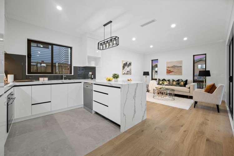 8 Rathfarnham Road Flat Bush_16