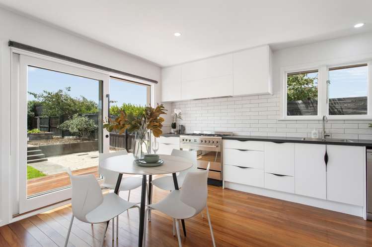 10 Greenhaven Drive Burwood_1