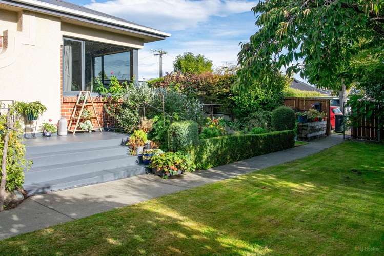 2 Ashbury Avenue Waimataitai_23