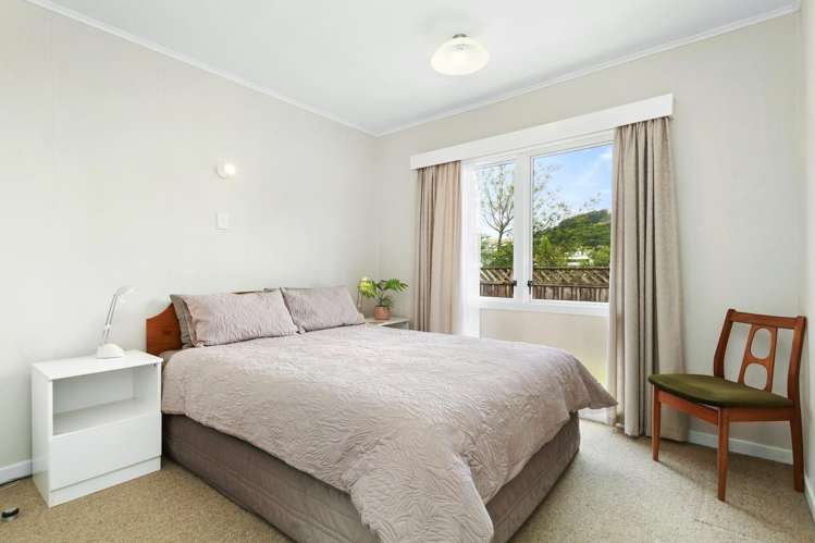 5 Surrey Street Tawa_13