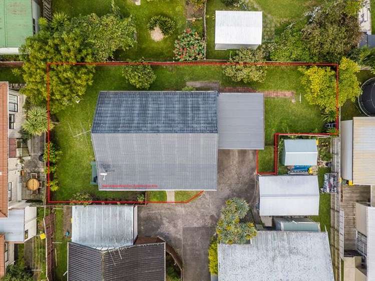 2/10 Corrella Road Belmont_9