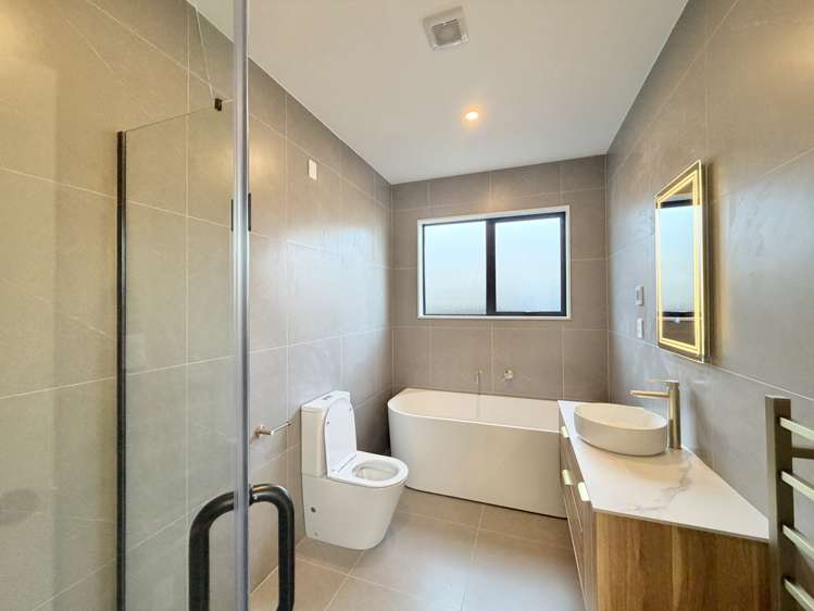 67 Huanui Drive Orewa_14