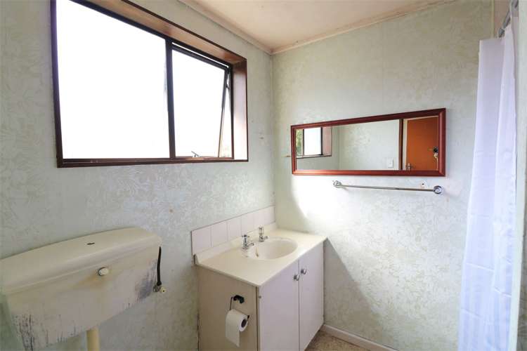 18a Maltby Avenue West End_16