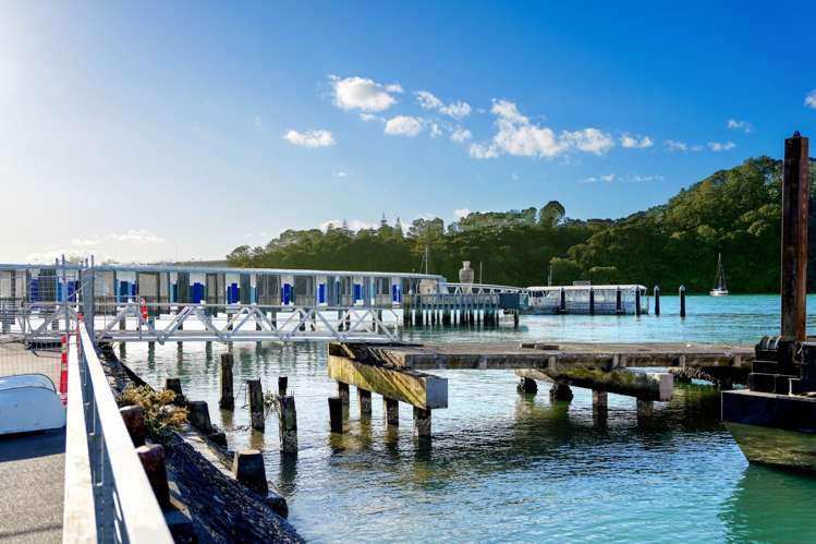 2 Whakatere Lane Hobsonville_26