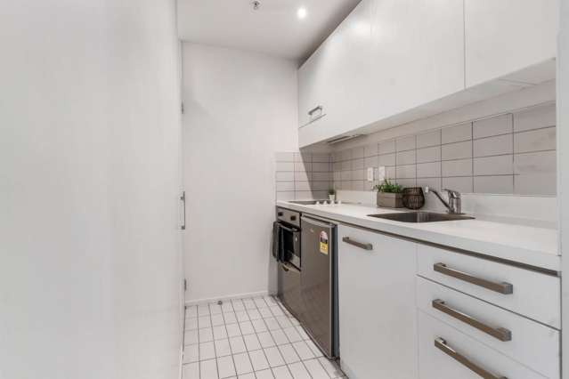 1607/10 Waterloo Quadrant Auckland Central_3