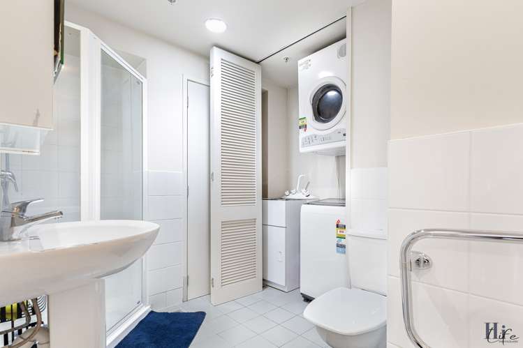 1211/1 Hobson Street Auckland Central_5