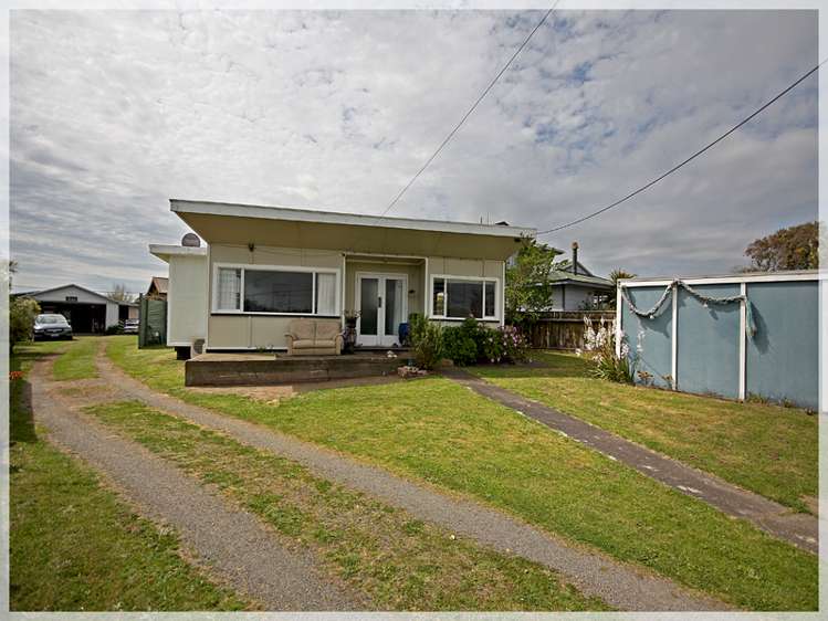 17 Andresen Street Foxton Beach_18