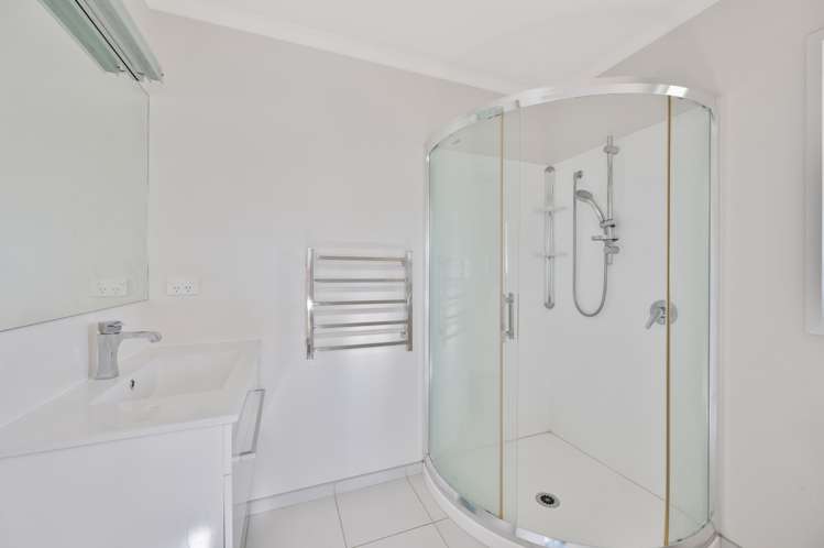 66 Orotu Drive Poraiti_10