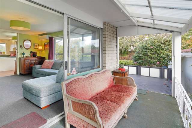 2/7 Wanstead Place Woolston_2