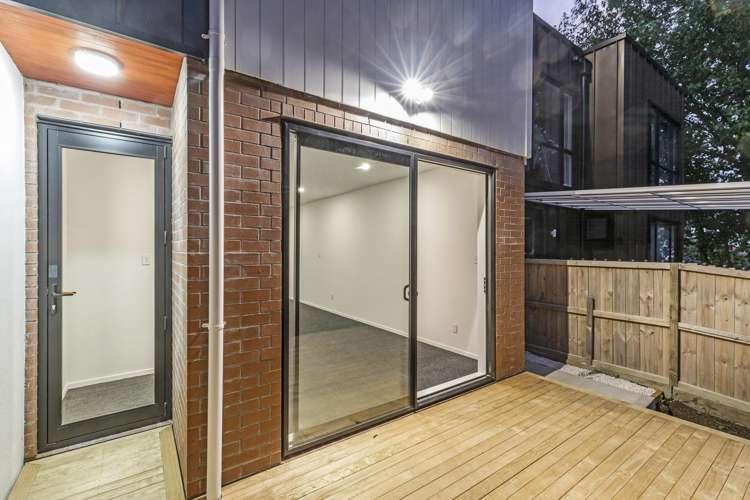 10 Waka Street Albany_14
