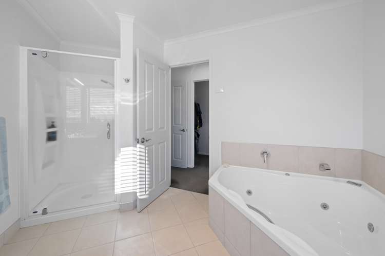 26 Stafford Rise Owhata_25