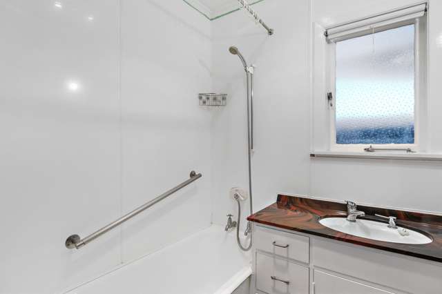 15 Shortt Avenue Mangere Bridge_3