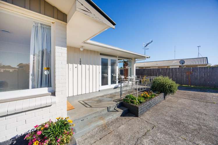 108 Derby Street Feilding_23