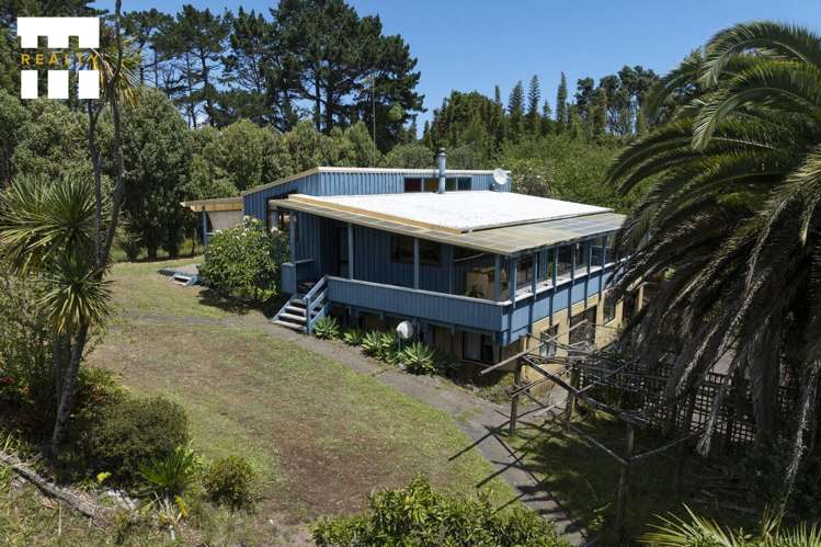 142 Takahe Road/ 2 Kaka Street_1