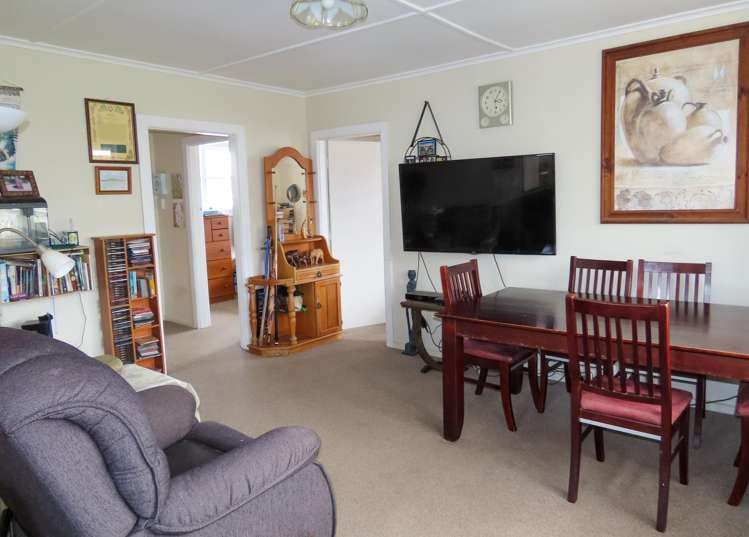 8 Conlon Street Reefton_5