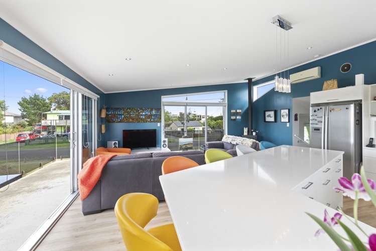 18 Robbie Street Foxton Beach_14