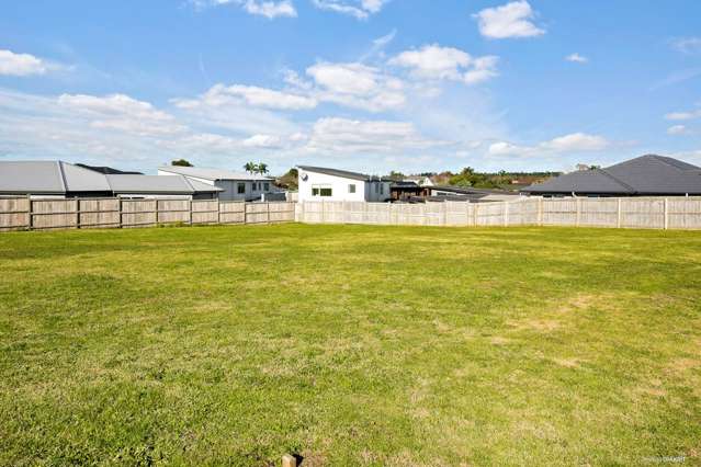 700m² Premium Section