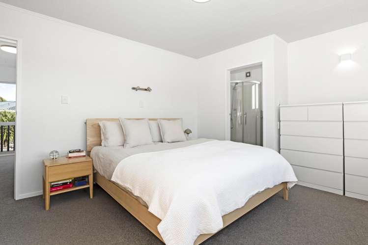 1 Goldie Place Waikanae Beach_8