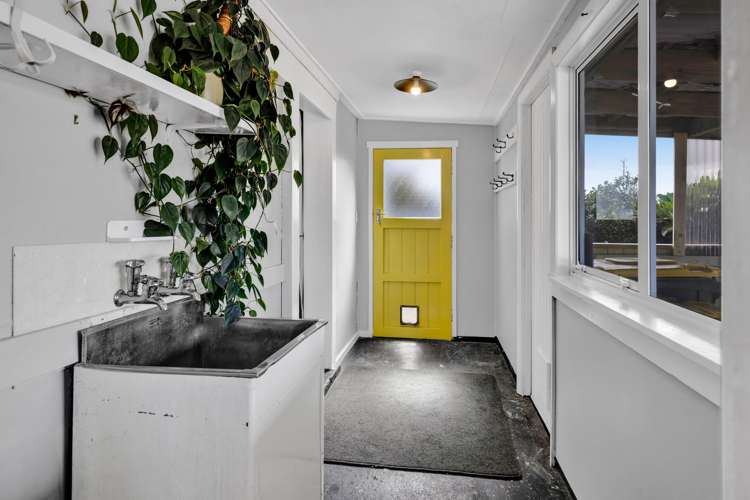 23 Layard Street Opunake_24