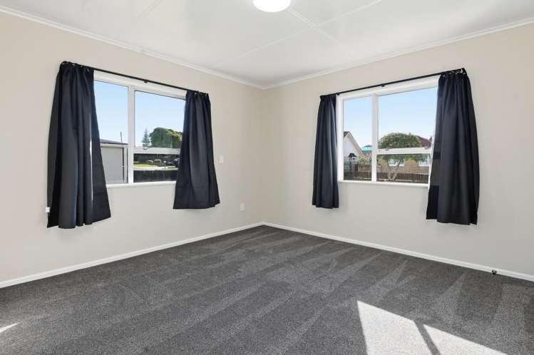 1 Kevin Street Glenholme_7