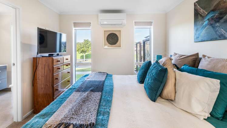 2 Okohaka Avenue Glenbrook_11