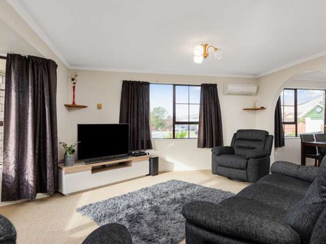 1/9 Totara Place Redwoodtown_2