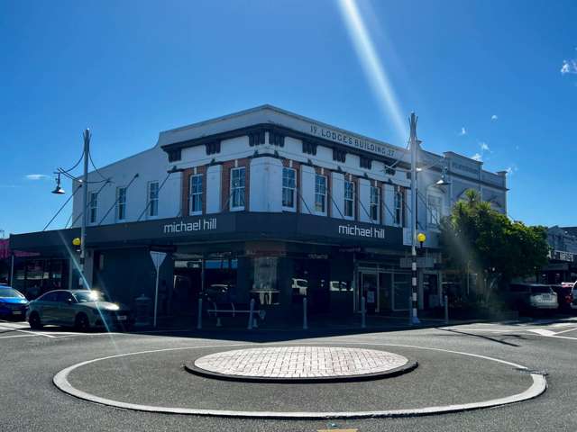 186M² FIRST FLOOR OFFICES