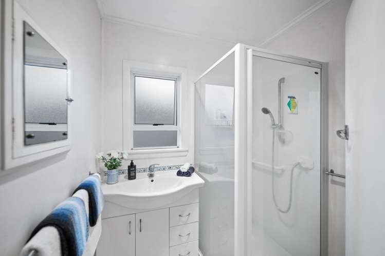 21 Tizard Road Birkenhead_15