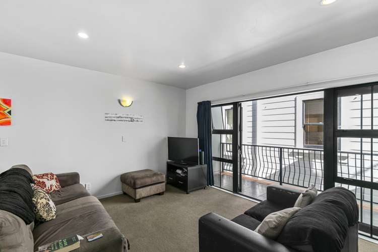 2/142 Ghuznee Street Te Aro_5