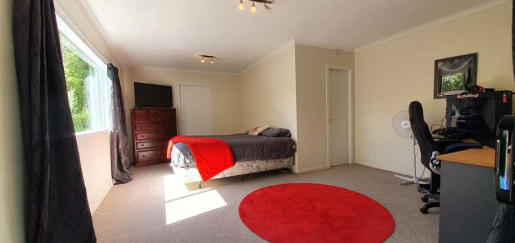 13 William Benton Street Featherston_14