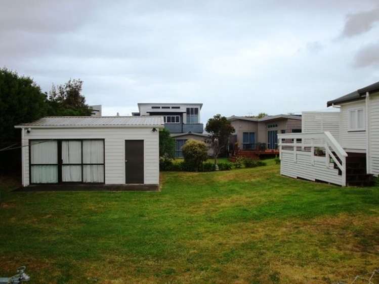 312 Ocean Road Whangamata_9