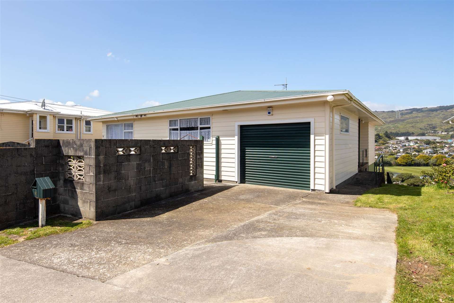 52 Saint Johns Terrace Tawa_0