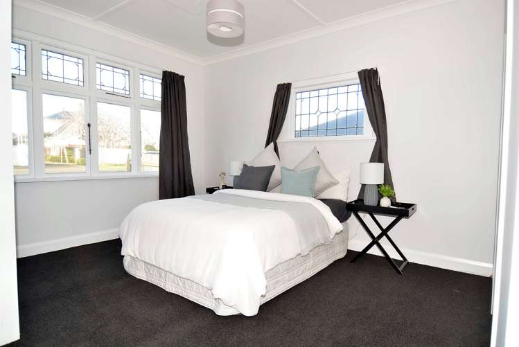 72 Antrim Street Windsor_14