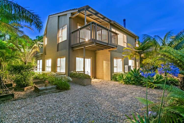 14 Galaxy Drive Mairangi Bay_4